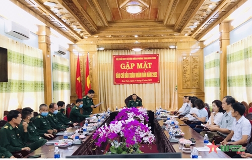 Bộ đội Biên phòng Kon Tum gặp mặt báo chí đầu Xuân Nhâm Dần 